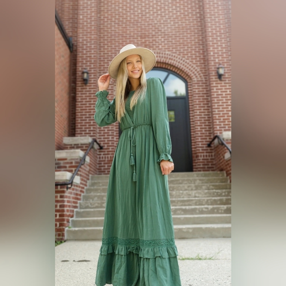 Inherit Co. EVE LONG SLEEVE SMOCKED MAXI DRESS L